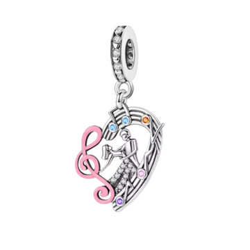 Charm Nota bailarines