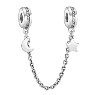 Charm C.S luna y estrella plateada