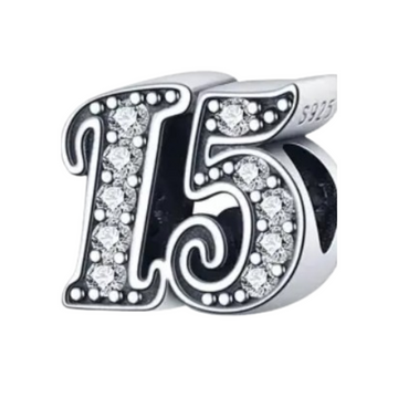 Charm 15 años