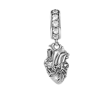 Charm Corazon humano