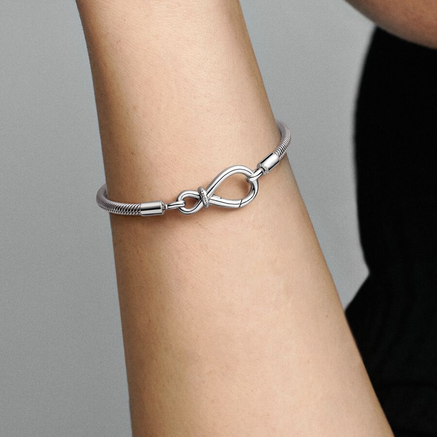 Pulsera Cadena de Serpiente Nudo Infinito