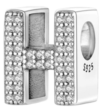 Charm Letra H 08