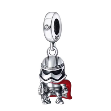 Charm Stormtropper con capa roja