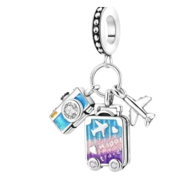 Charm Avion maleta tricolor y camara azul